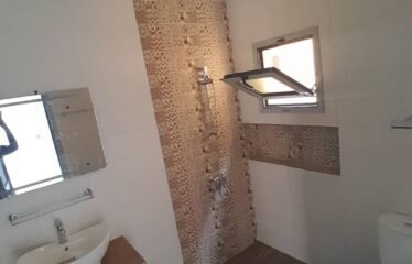 Villa  Cité Nana 7 Pièces