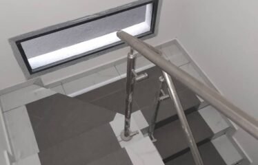 Villa  Cité Nana 7 Pièces